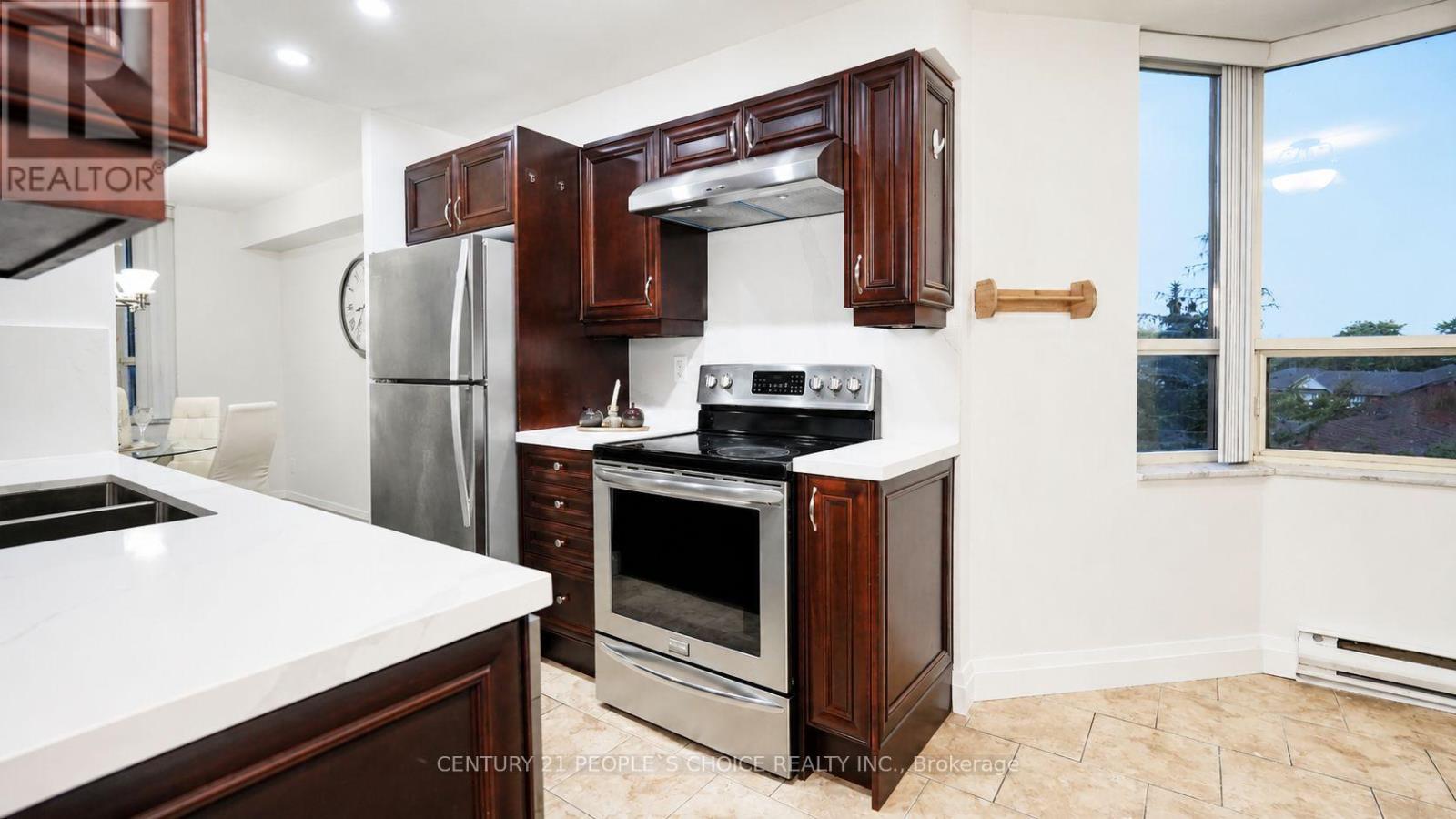 #302 30 MALTA AVENUE - 5