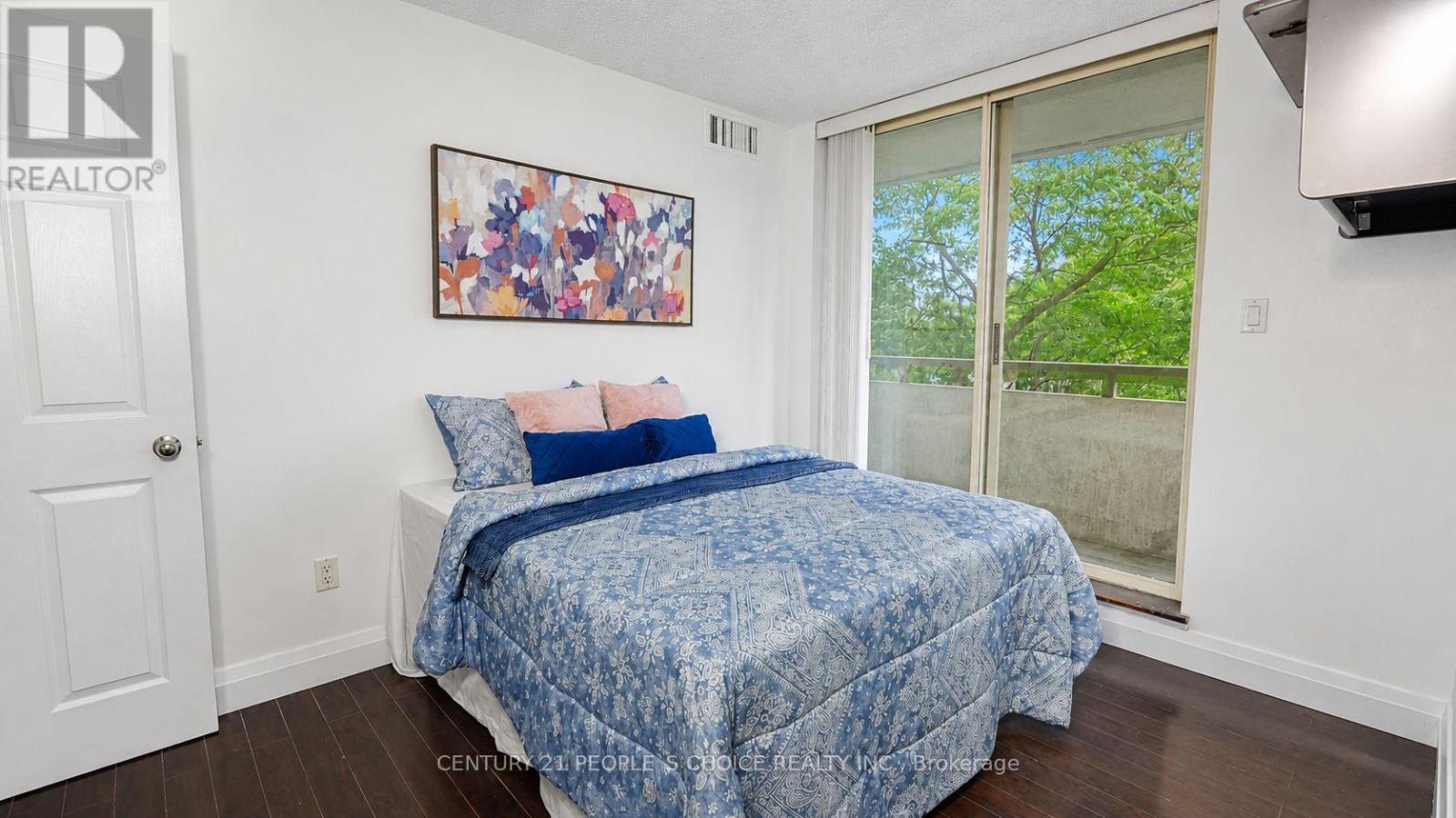 #302 30 MALTA AVENUE - 6