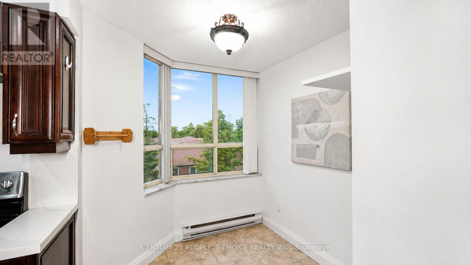 #302 30 MALTA AVENUE - 9
