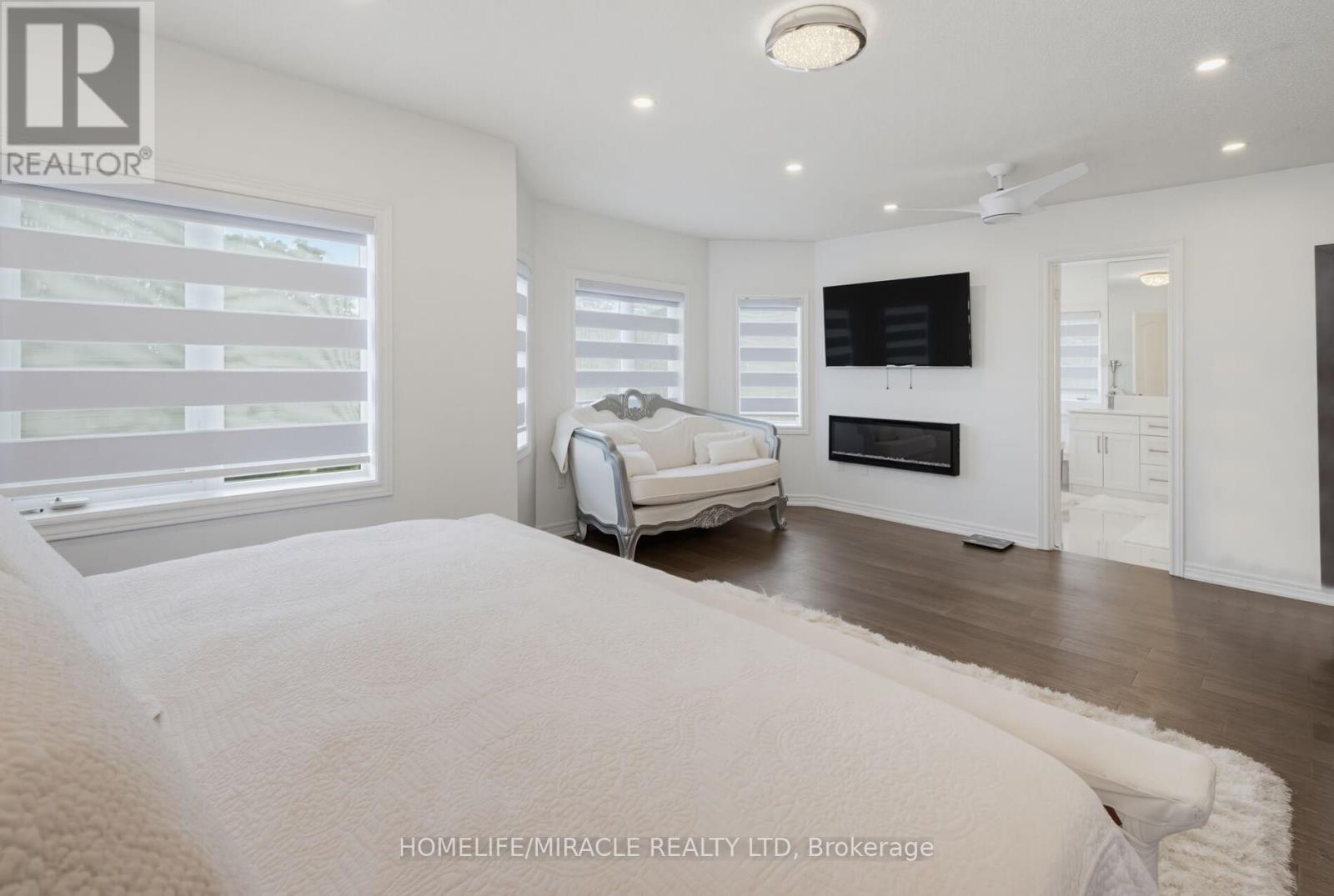 7350 GLAMORGAN WAY - 25