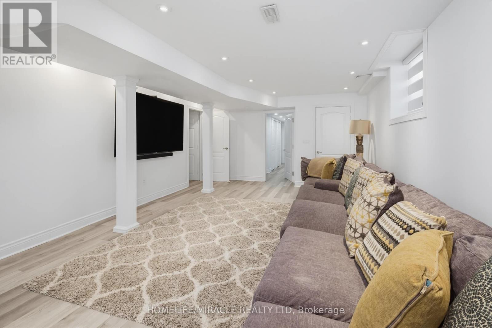 7350 GLAMORGAN WAY - 36