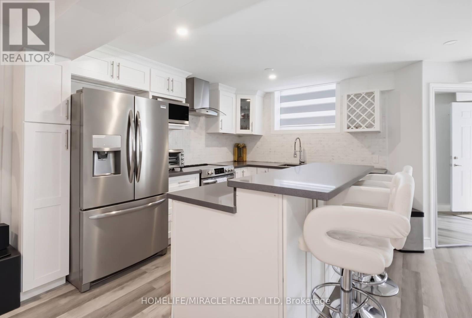 7350 GLAMORGAN WAY - 37