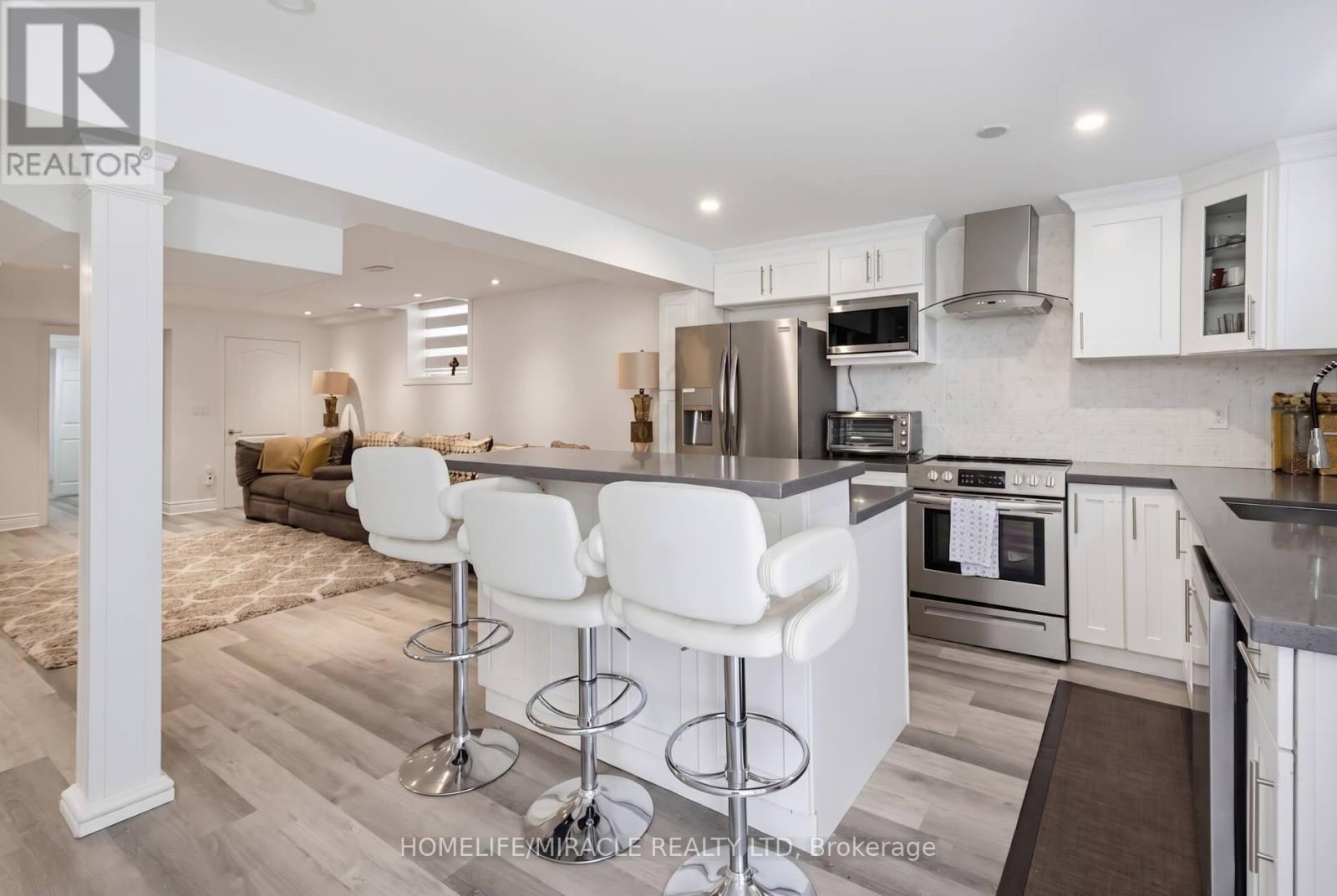 7350 GLAMORGAN WAY - 38