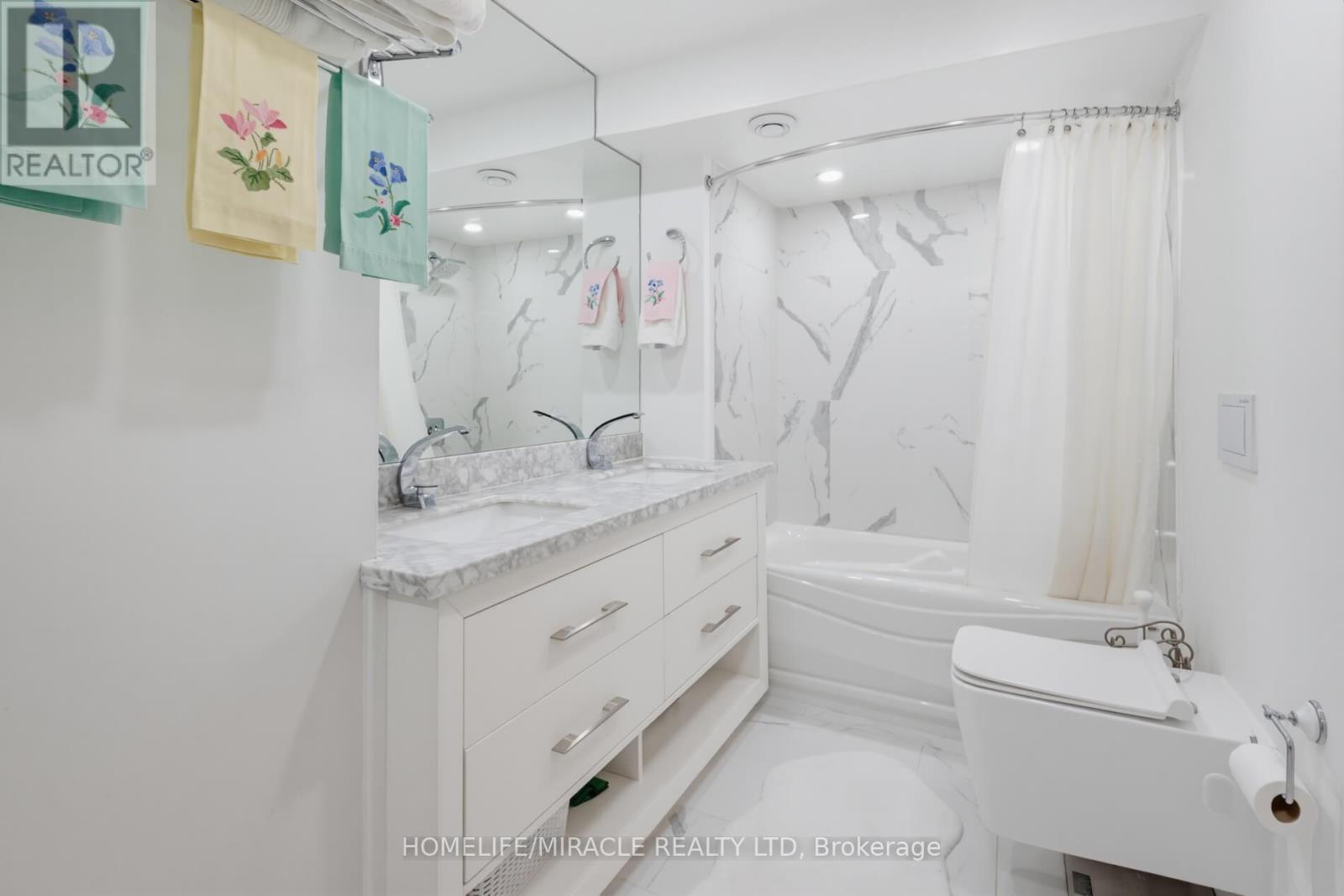 7350 GLAMORGAN WAY - 42