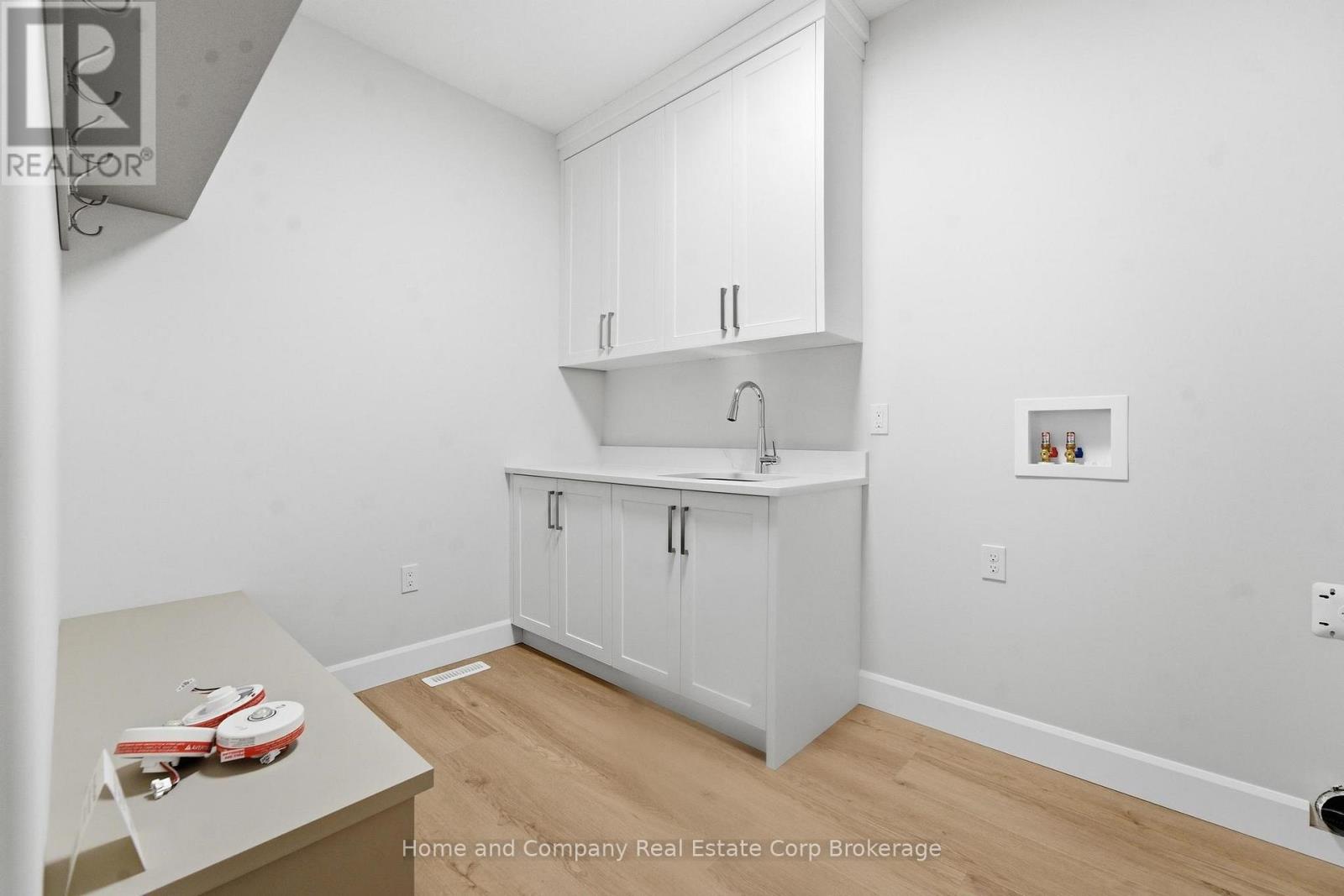 56 DEER RIDGE LANE - 23