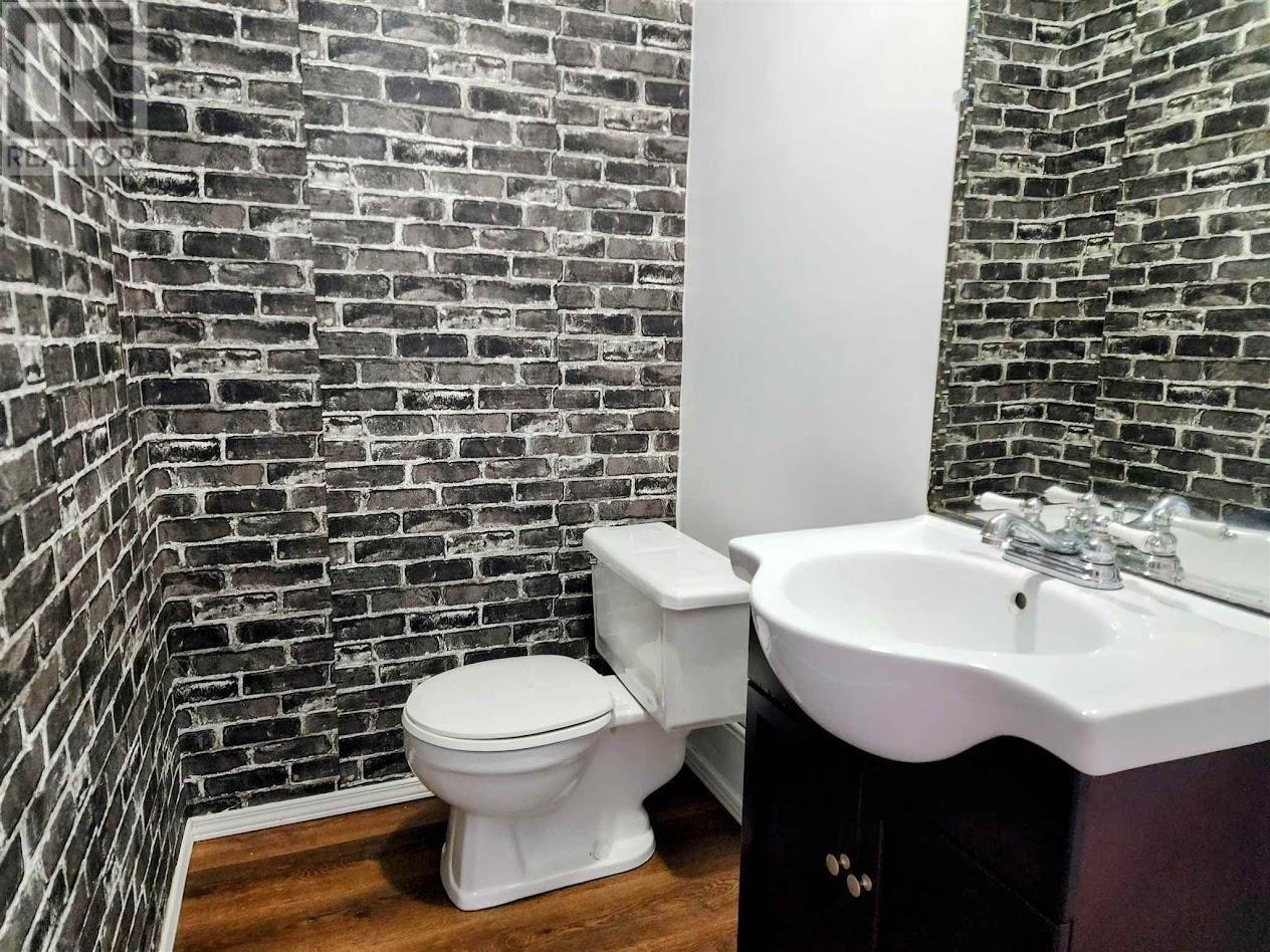 31 Brooks ST - 22