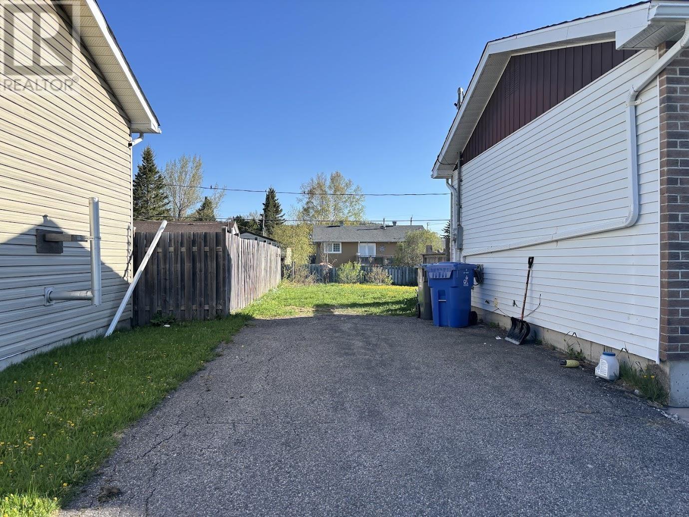 31 Brooks ST - 30