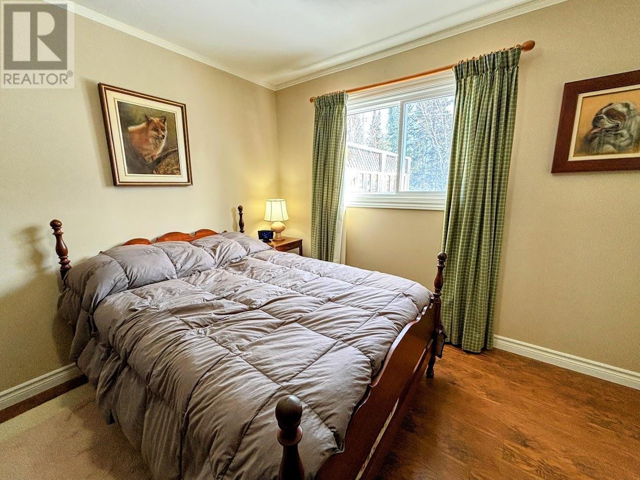 48 Redwing AVE - 14