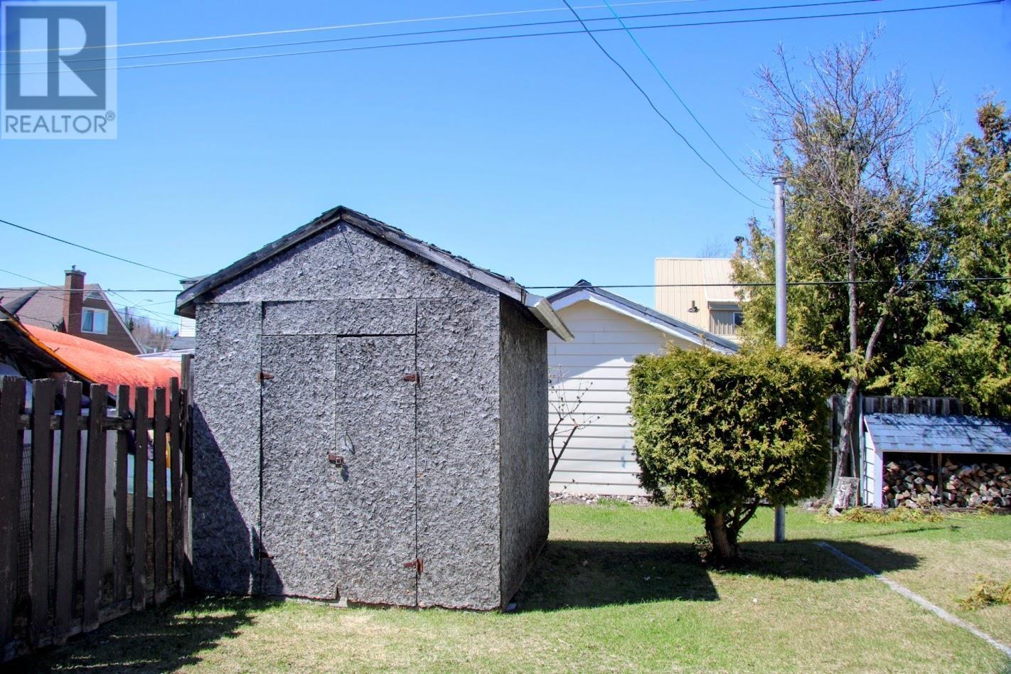 25 Neebig AVE - 24