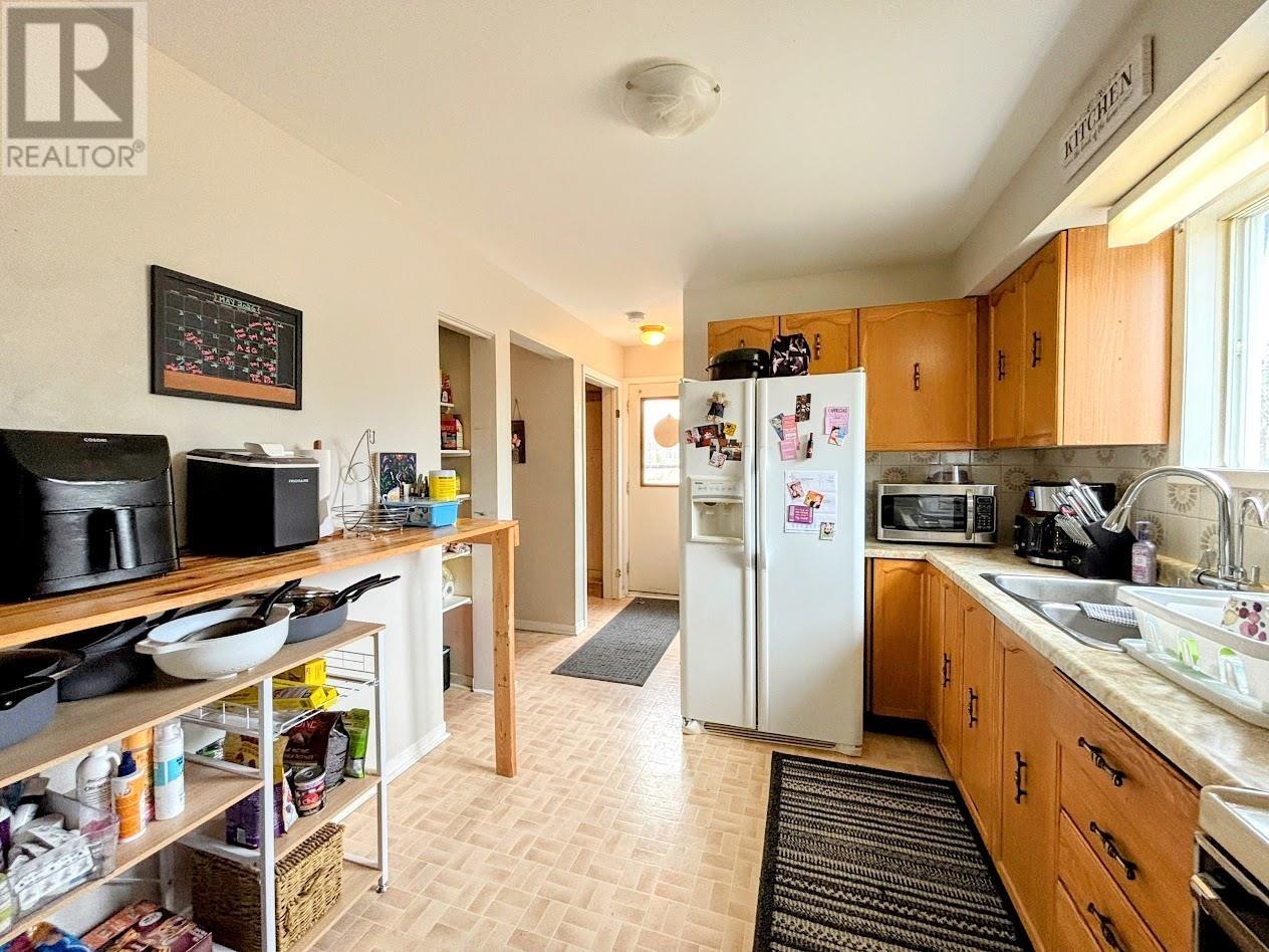 80 Matachewan RD - 26
