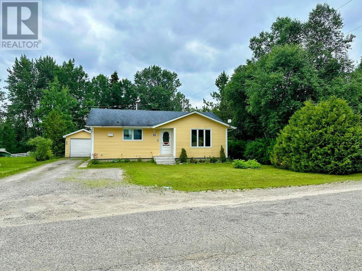 62 Redwing AVE - 1