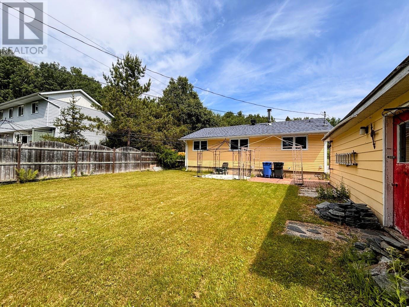 62 Redwing AVE - 35