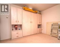 10502 Jocelyn Pl, Sidney, BC V8L2P5 Photo 39