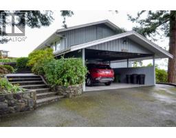 Entrance - 10502 Jocelyn Pl, Sidney, BC V8L2P5 Photo 17
