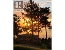 10502 Jocelyn Pl, Sidney, BC V8L2P5 Photo 53