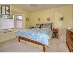 10502 Jocelyn Pl, Sidney, BC V8L2P5 Photo 20