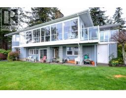 Primary Bedroom - 10502 Jocelyn Pl, Sidney, BC V8L2P5 Photo 12