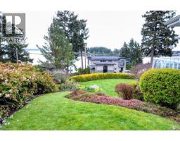 10502 Jocelyn Pl, Sidney, BC V8L2P5 Photo 45