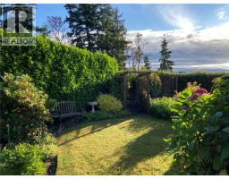 10502 Jocelyn Pl, Sidney, BC V8L2P5 Photo 46