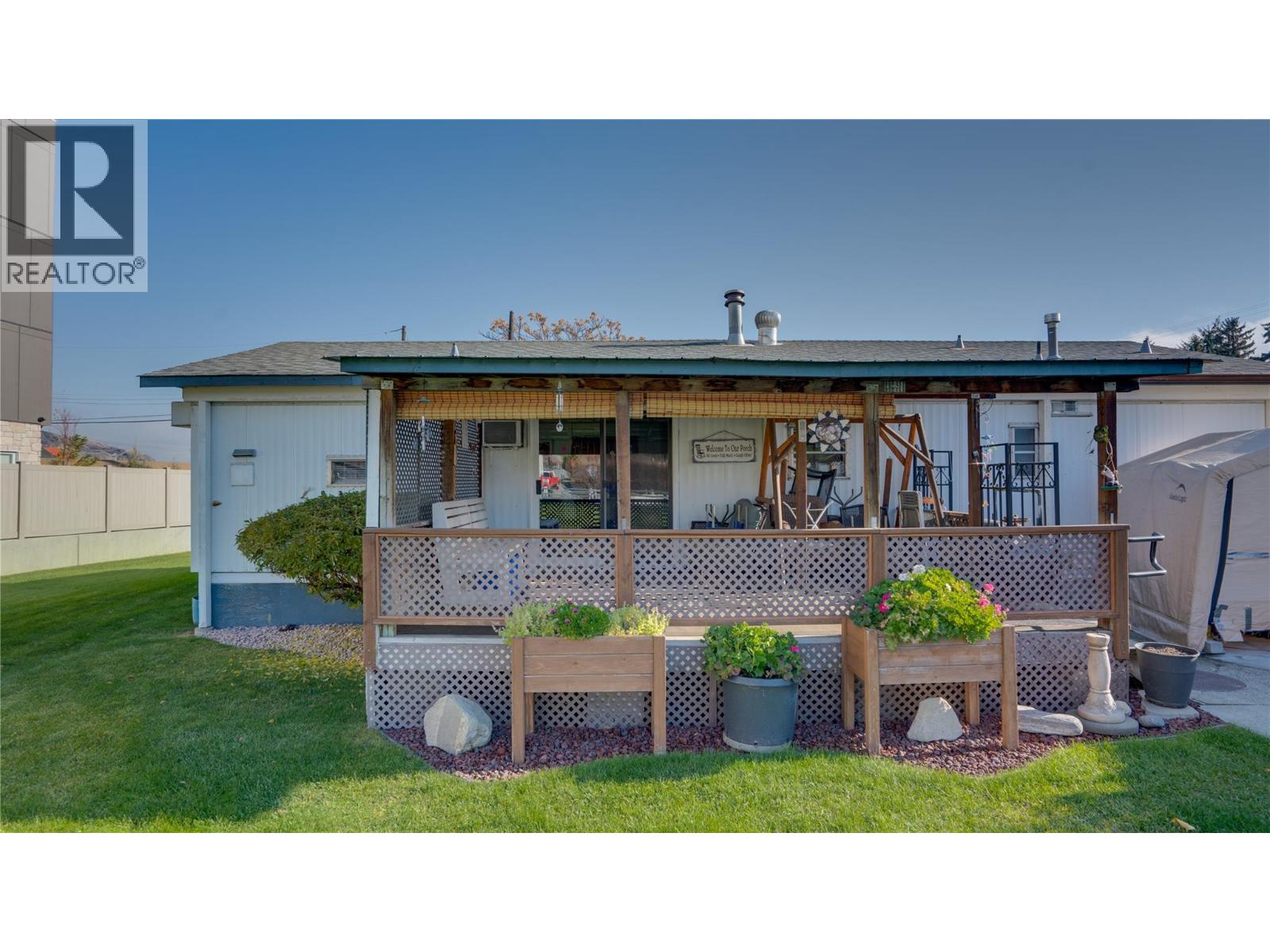 5595 27 Avenue - 12