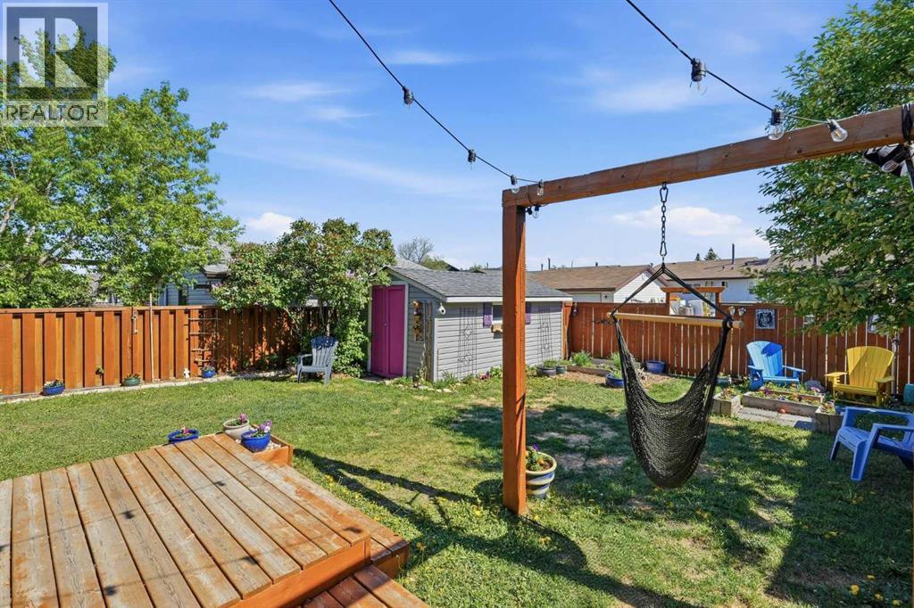 420 Summerwood Place SE - 2