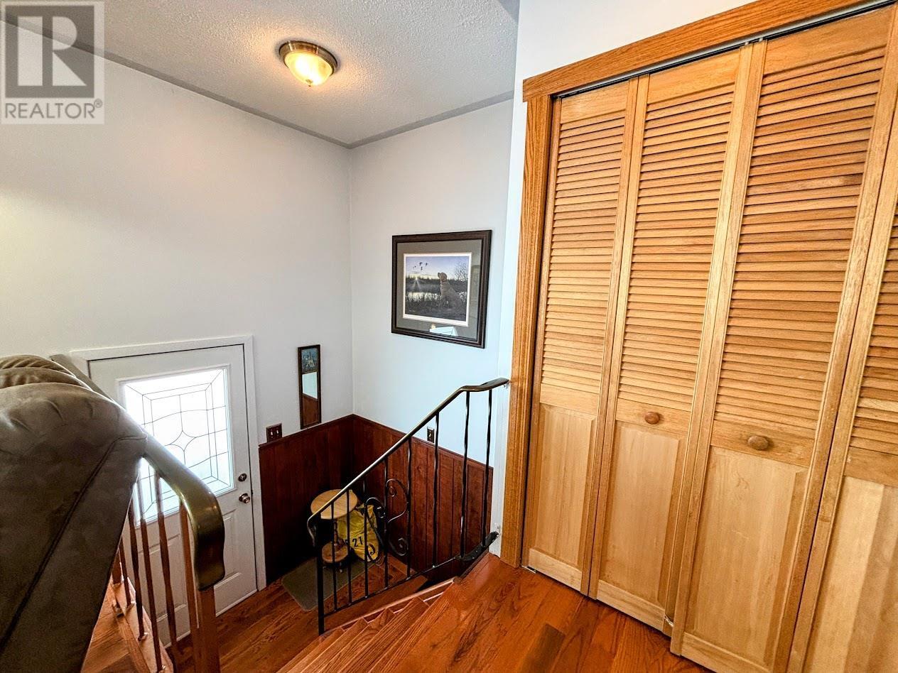 14 Lloyd Irwin ST - 24