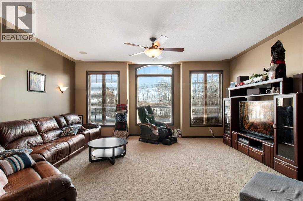 2120 18 Avenue - 19