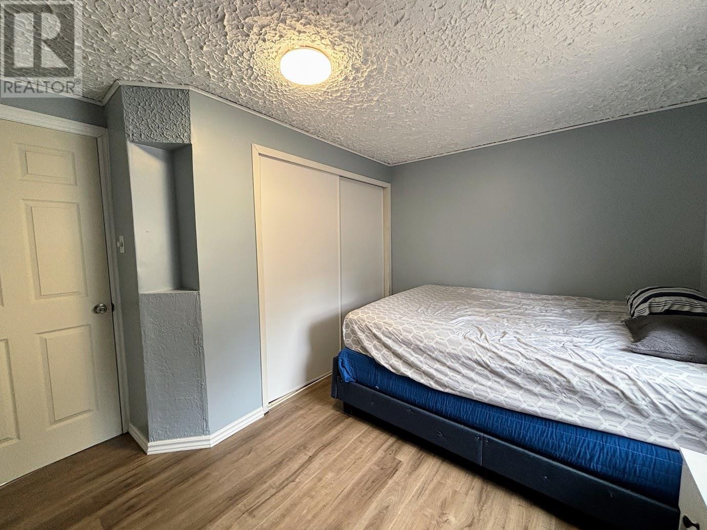 25 Coveney ST - 10