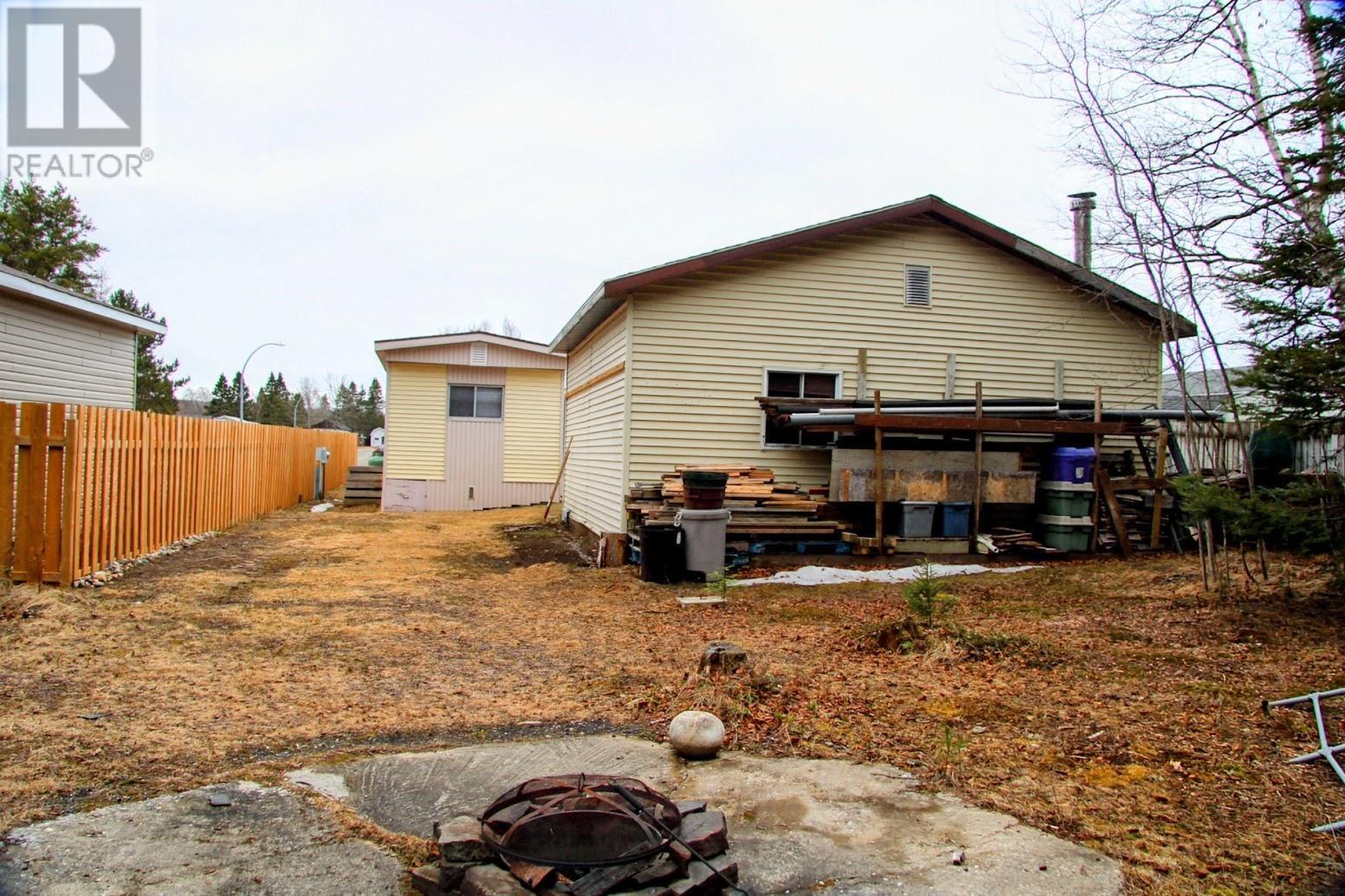 25 Coveney ST - 24