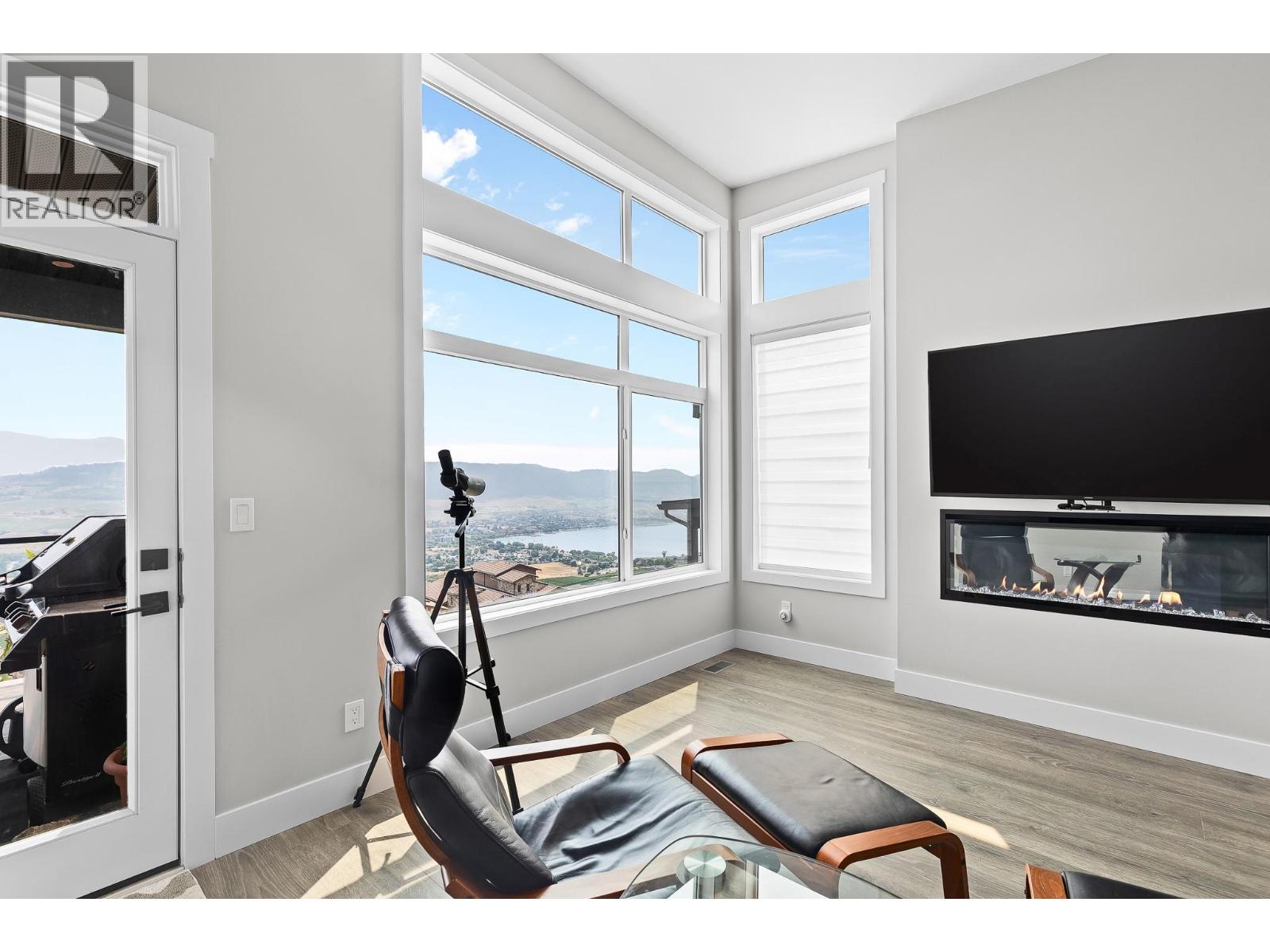 #15 7735 Okanagan Hills Boulevard - 32