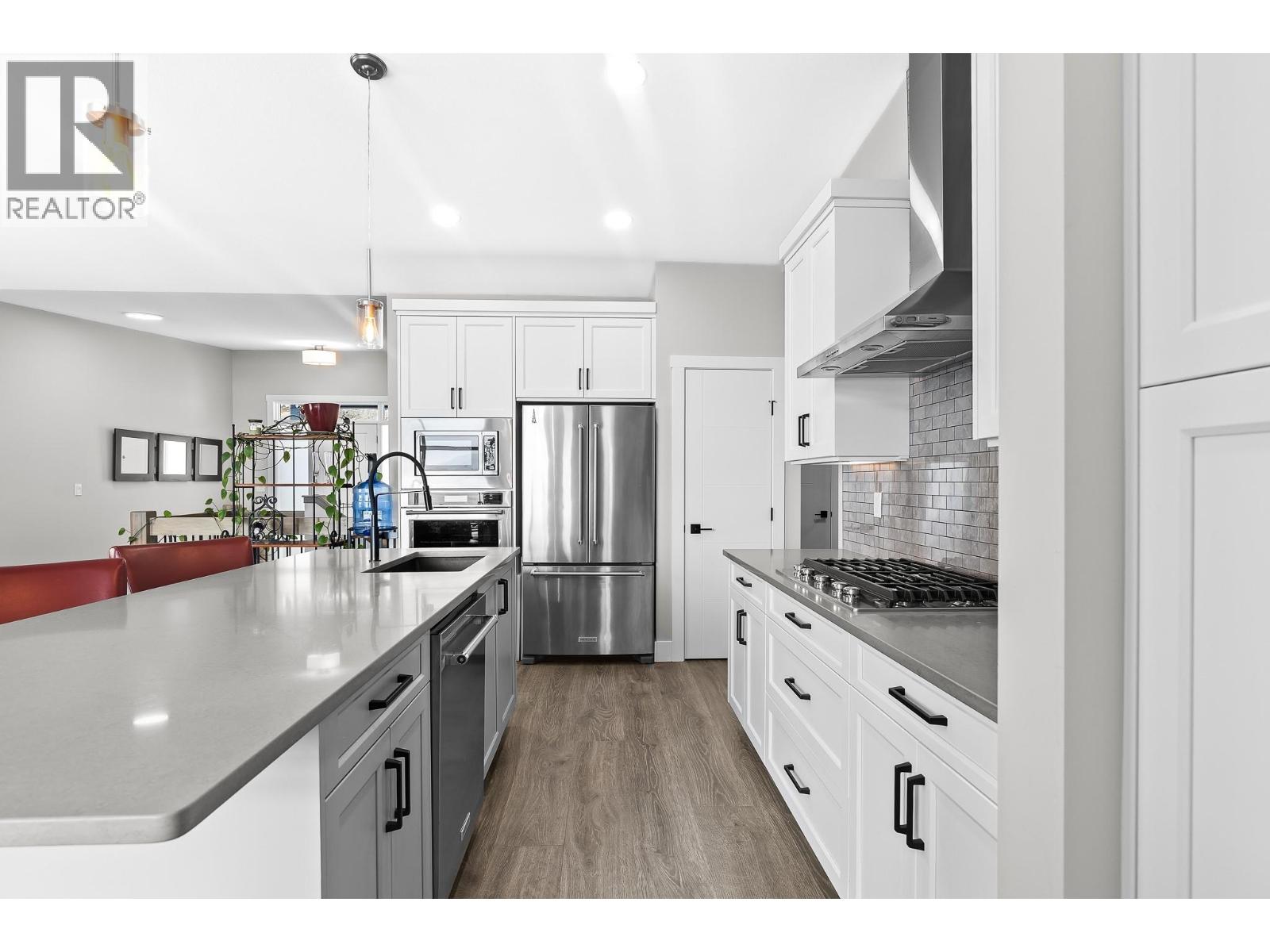 #15 7735 Okanagan Hills Boulevard - 22