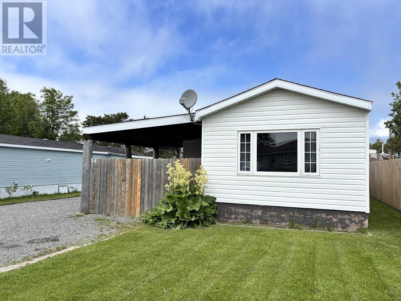 54 Jackson CRES - 35