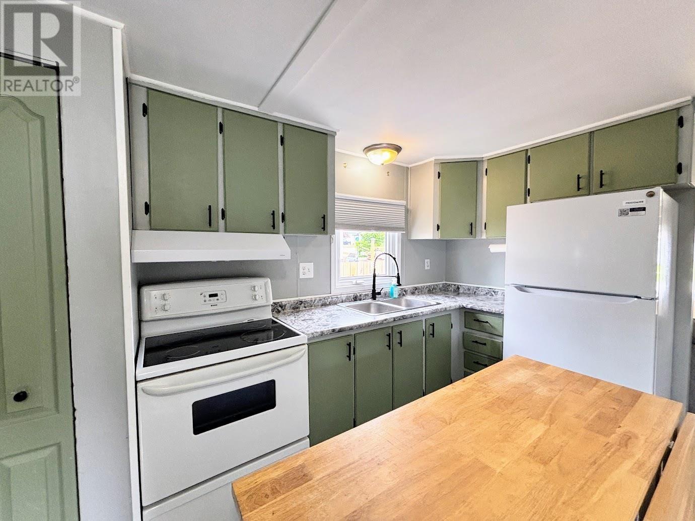 54 Jackson CRES - 7