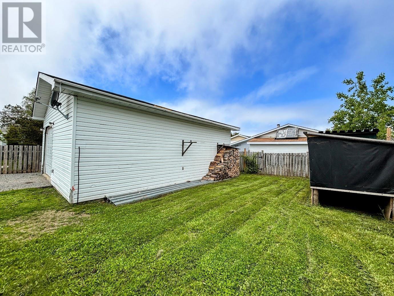 54 Jackson CRES - 27