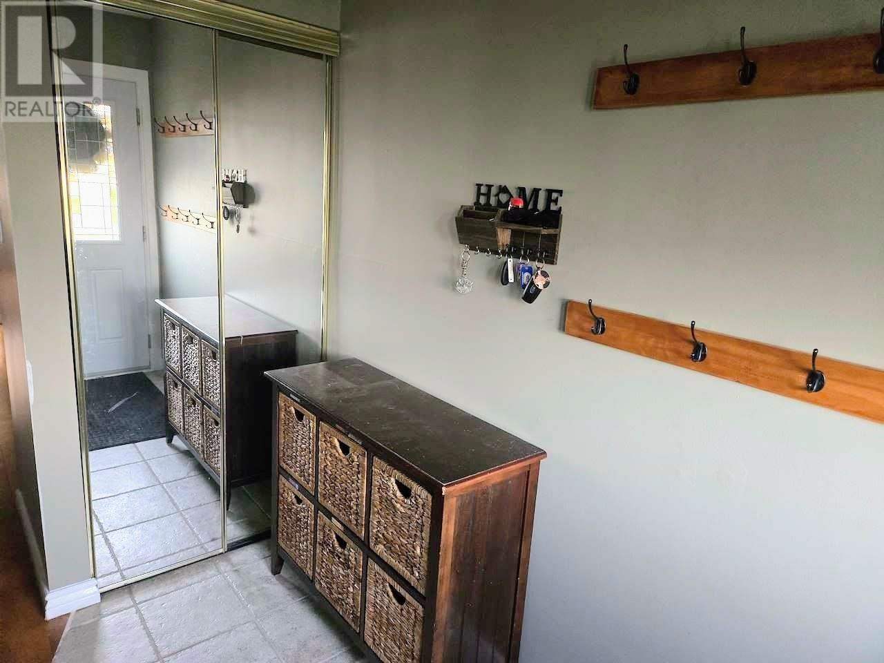 9 Michano DR - 36
