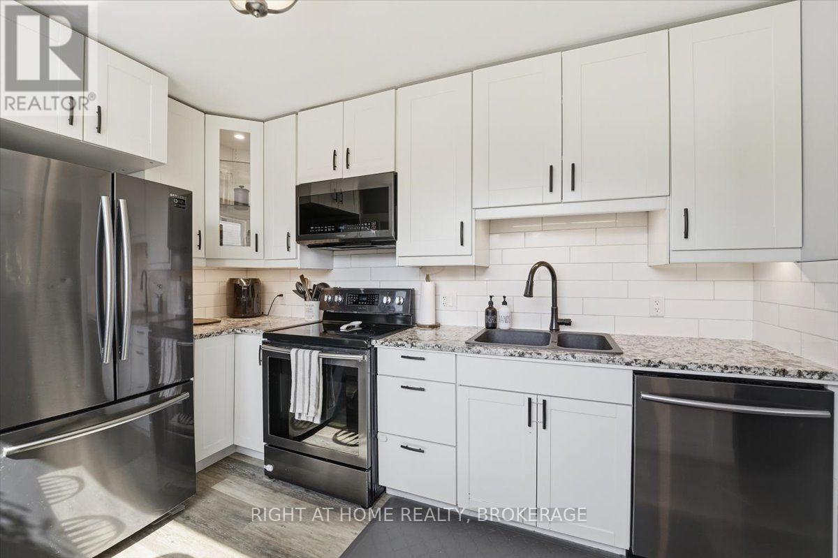 63 PLYMOUTH AVENUE - 12