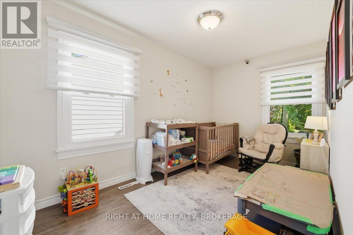 63 PLYMOUTH AVENUE - 20