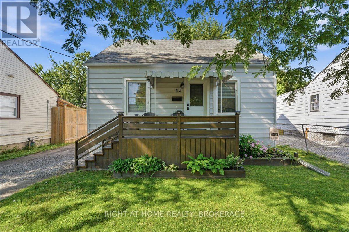 63 PLYMOUTH AVENUE - 3