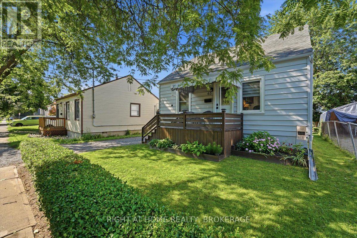 63 PLYMOUTH AVENUE - 4
