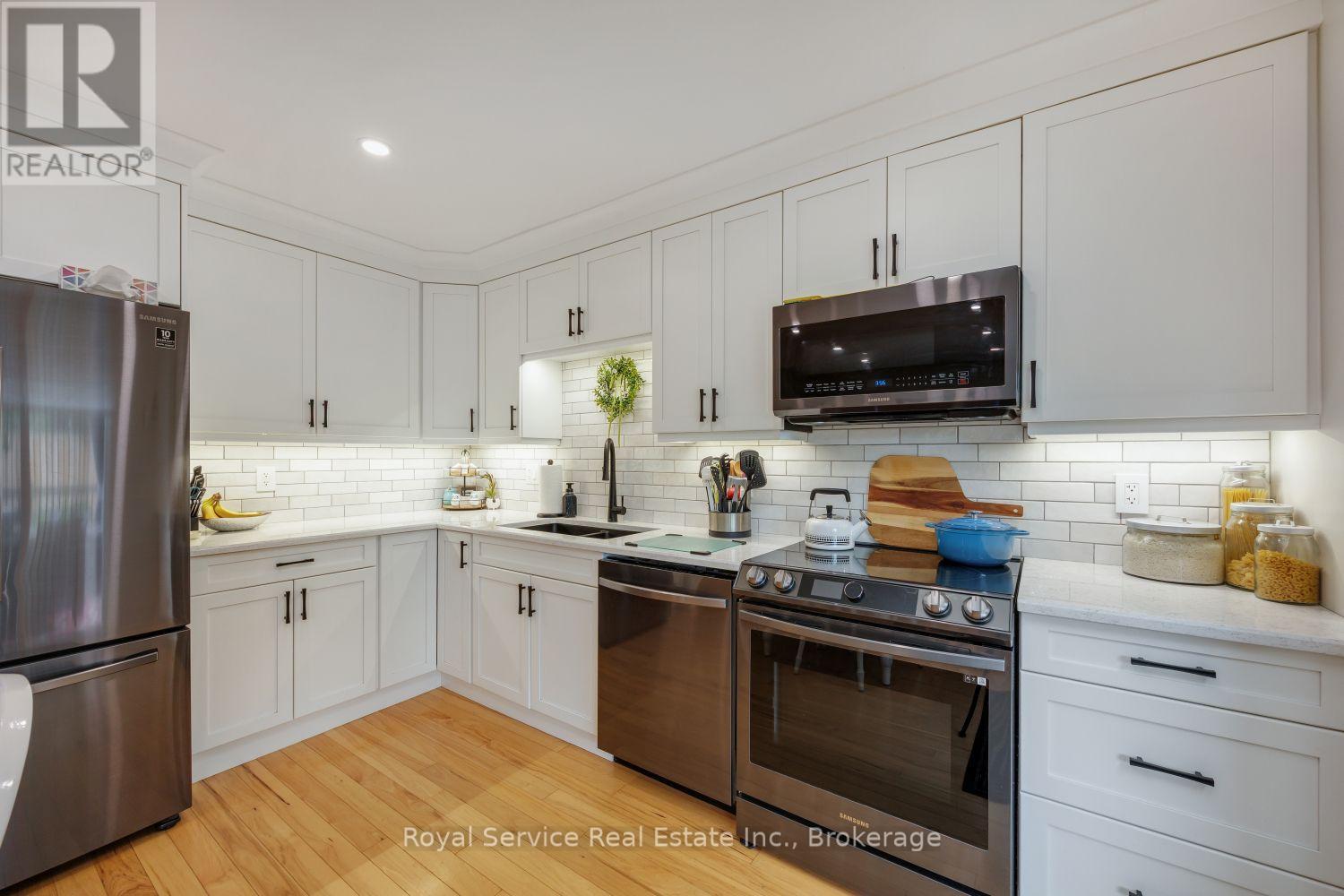 900 STEWART DRIVE - 15