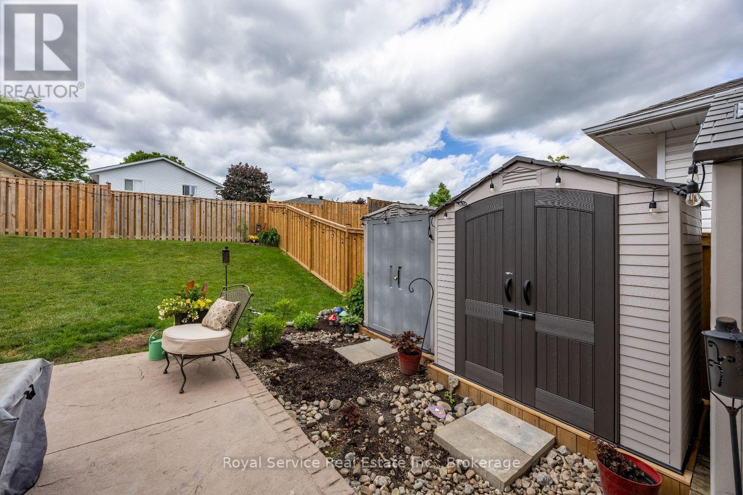 900 STEWART DRIVE - 31
