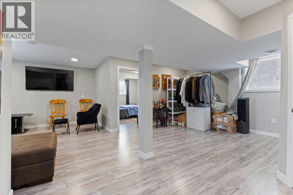 718 Hampshire Cove NE - 37