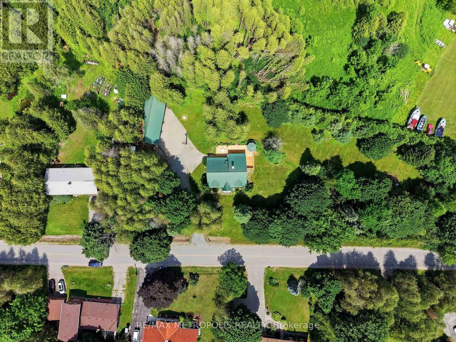 7535 LESKARD ROAD - Image 12