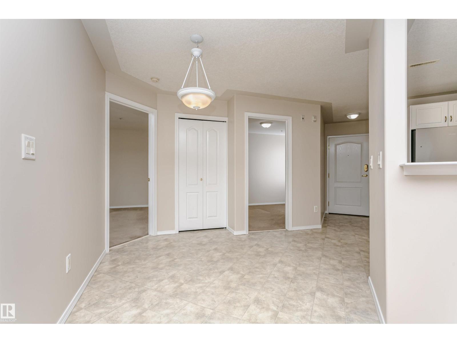 #413 237 YOUVILLE DR E NW - 18