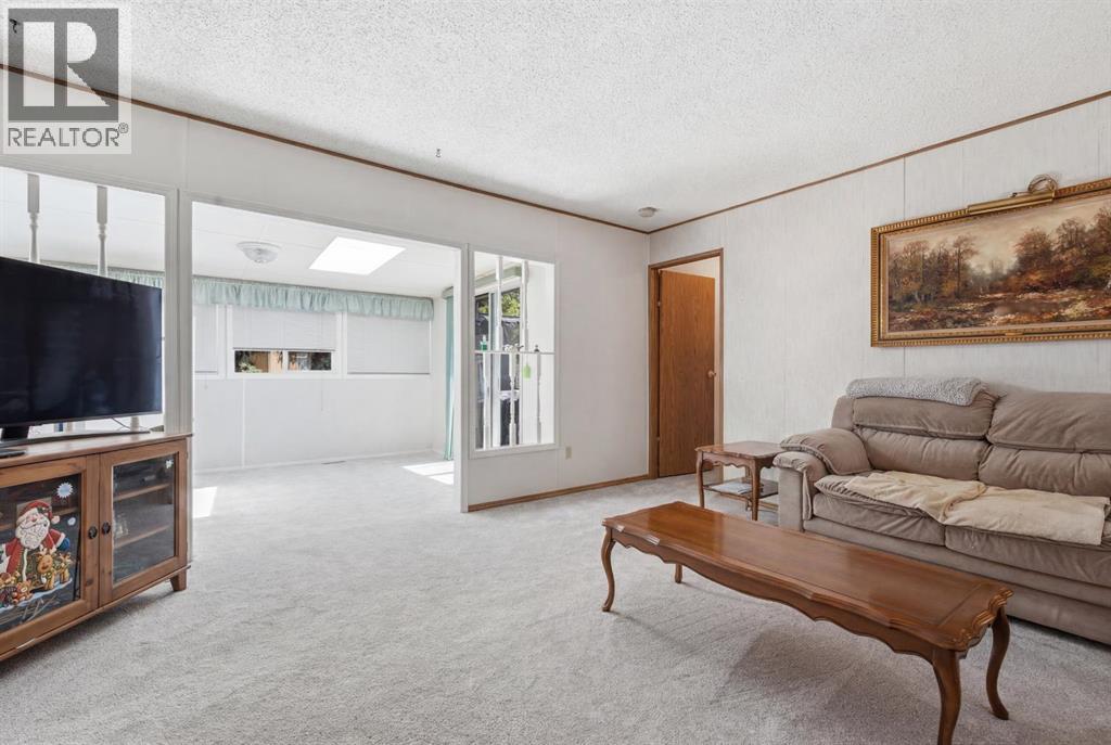 3011 Burroughs Manor NE - 10
