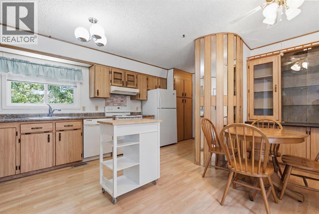 3011 Burroughs Manor NE - 17