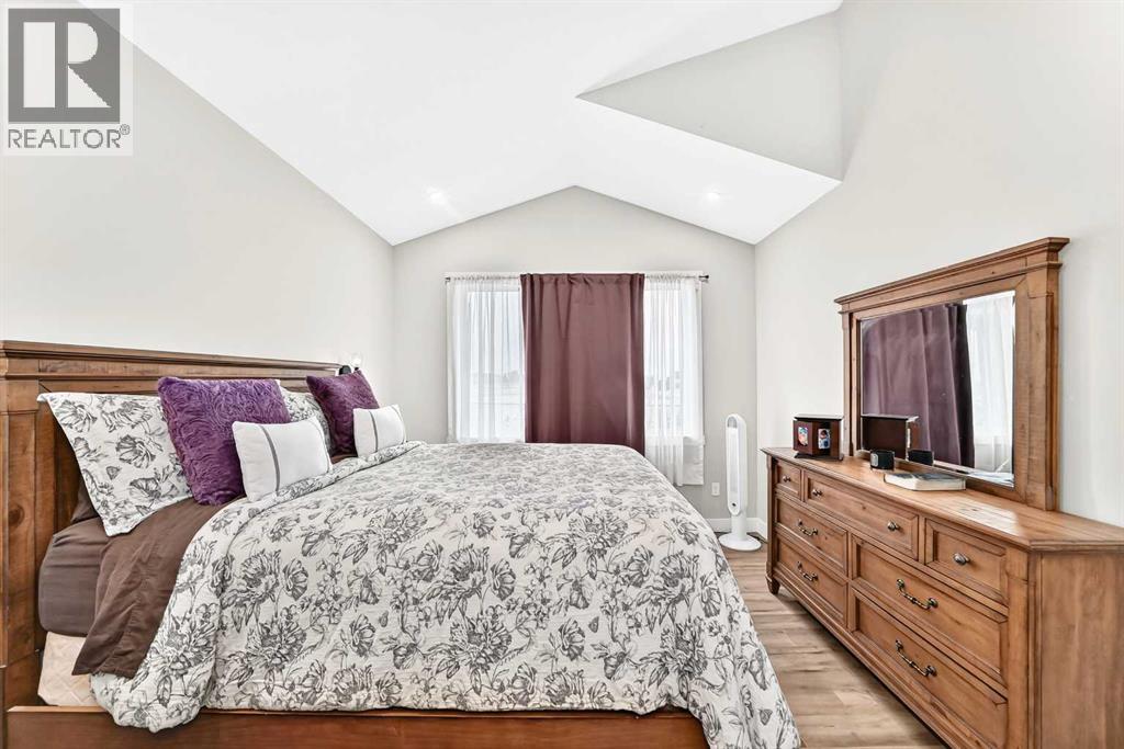 22 St Andrews Close - 21