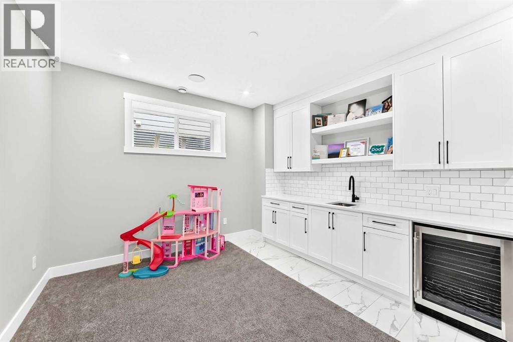 22 St Andrews Close - 39