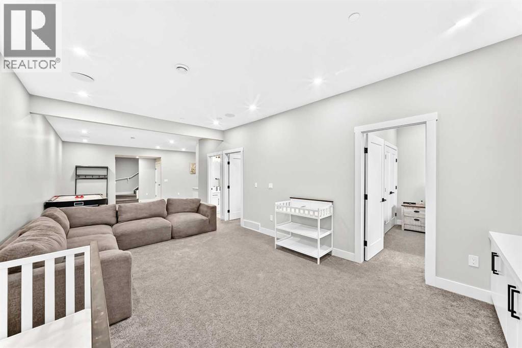 22 St Andrews Close - 37