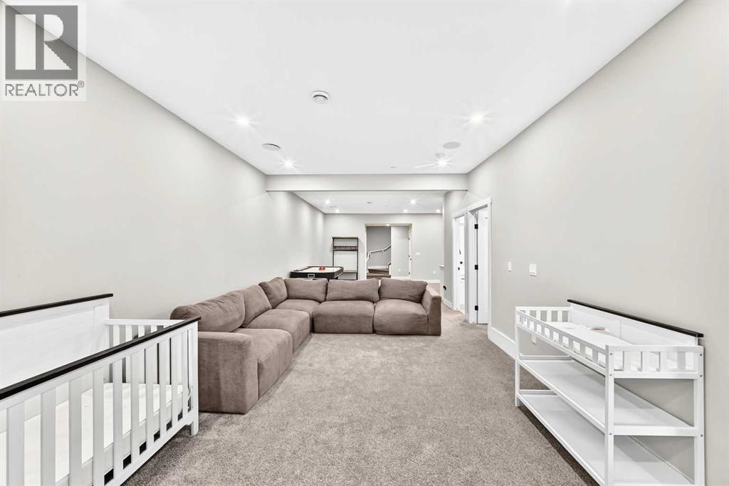 22 St Andrews Close - 36